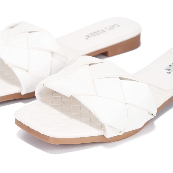 CAPE ROBBIN - WOMEN’S WHITE WOVEN SANDALS - SIZE 7 - Picture 2 of 8